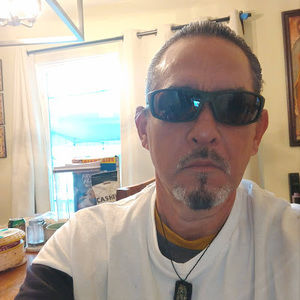 Meet your Posher, Cesar